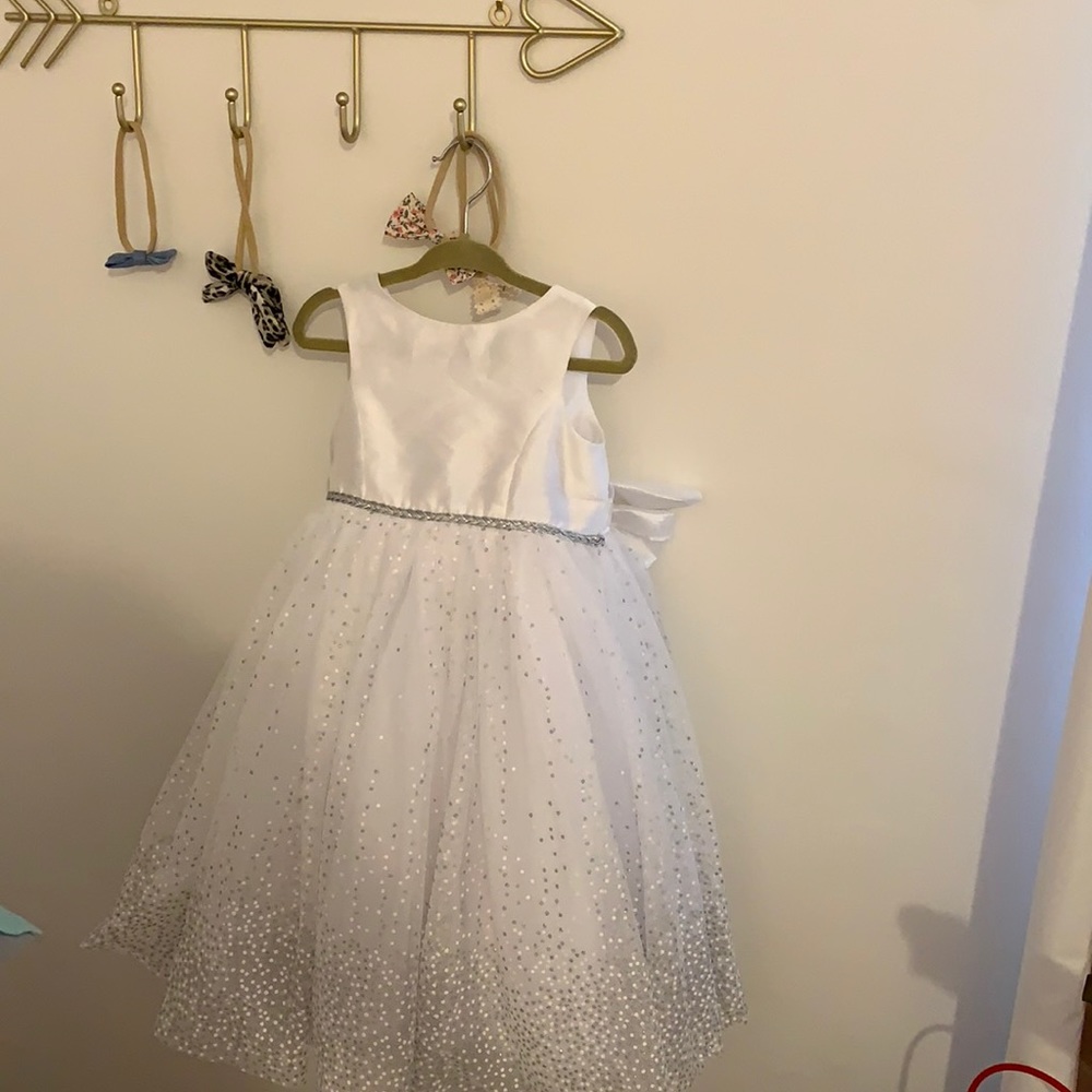 David’s Bridal Tulle Tea Length Flower Girl Dress